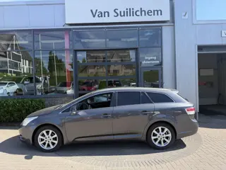 Toyota Avensis wagon 1.8 VVTi Executive Business (bj 2009)