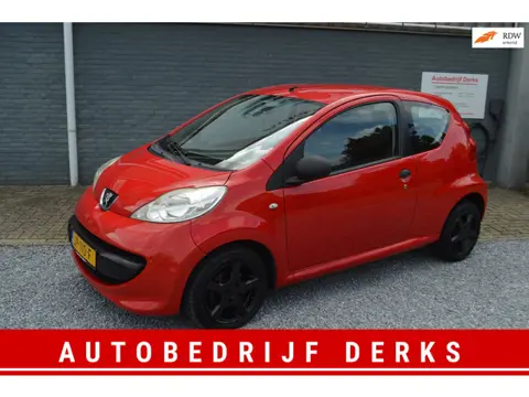 Peugeot 107 1.0-12V XR Stuurbekrachtiging Jaar APK Garantie