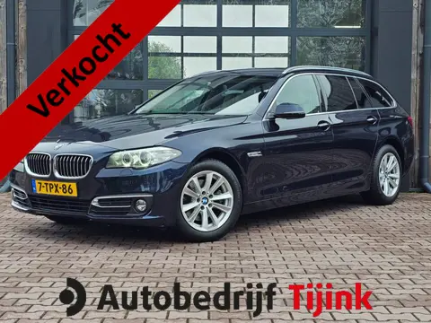 BMW 5 Serie Touring 520i Luxury Edition | Automaat | Trekhaak | Elek. stoelen | Navi | Stoelverwarmi