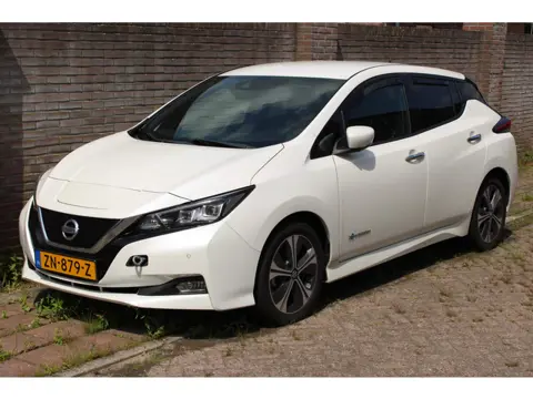 Nissan Leaf Tekna 40 kWh//BATTERY PACK DEFECT!! (bj 2019)