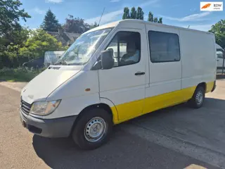 Mercedes-Benz Sprinter 211CDI 208CDI LANG CHASSIS 2004 FLAT ROOF