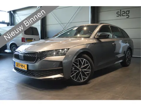 Škoda Octavia Combi 2.0 TDI Sportline navi camera led trekhaak 150 pk !!