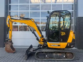JCB 8026 CTS (bj 2017)