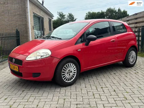 Fiat Grande Punto 1.2 Active 3drs | nieuwe apk | rijd en schakel goed gewoon goedkoop rijden