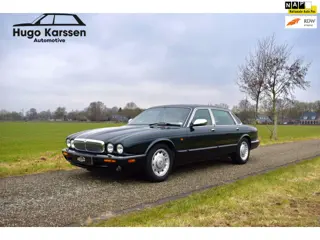 Daimler Eight 4.0 V8 LWB Emerald Green