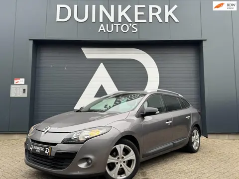 Renault Mégane Estate 1.6 Parisienne | Airco | Cruise control | NAV | Keyless | Parkeersensoren | NA
