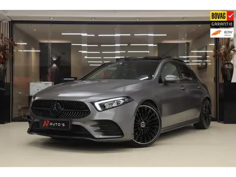 Mercedes-Benz A-klasse 200 AMG NAP/PANO/KEYLESS/CARPLAY/SFEER/VOL