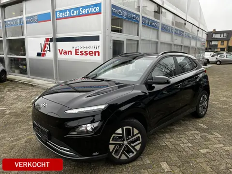 Hyundai KONA EV Comfort 39 kWh 100% SOH Warmtepomp, Navi, lane departure adaptive cruise control,