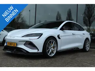 BYD SEAL DESIGN RWD 82.5 KWH | PANO | 360 CAMERA | DYNAUDIO | LED | CARPLAY | ACC |