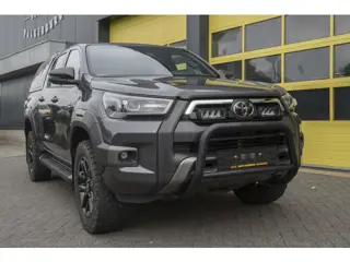 Toyota HiLux 2.8 D-4D Double Cab Invincible
