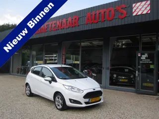 Ford Fiesta 1.0 Style Ultimate dealer onderhouden wordt afgeleverd met nieuwe apk