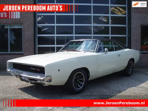 Dodge Charger Big Block Automaat. NL-Kenteken. Vector velgen. Mooie nette auto.