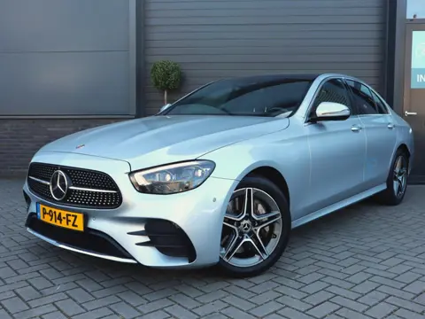 Mercedes-Benz E-klasse 300 de AMG Line | Panoramadak | Leer | Burmester | 360 | Apple Carplay/Androi