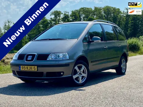 Seat Alhambra 1.8-20VT Elegance 7PS Airco NAP Cruise control Goed Onderhouden