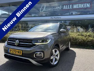 Volkswagen T-Cross 1.0 TSI Style Airco - Parkeersensoren - Navigatie - Licht metalen velgen 17 inch 