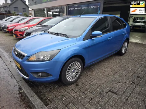 Ford Focus 1.6 Titanium | INRUILKOOPJE ZO MEE | APK TOT 27-10 | AIRCO | ELEC RAMEN |