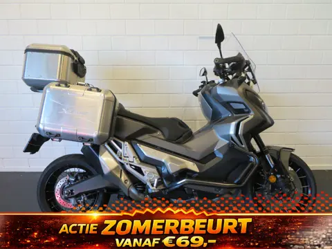 Honda X-ADV 750 ABS DCT NIEUWSTAAT!! (bj 2020)