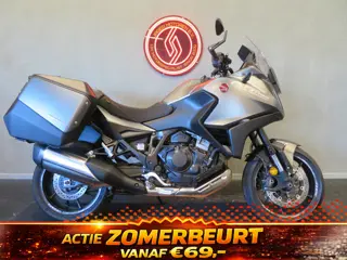 Honda NT 1100 NIEUWSTAAT VELE OPTIES! (bj 2022)