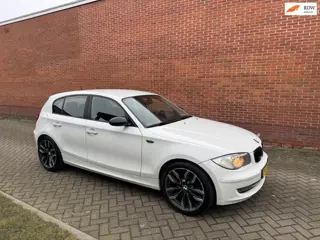 BMW 1-serie 116i Introduction Airco Stoelverw 18inch