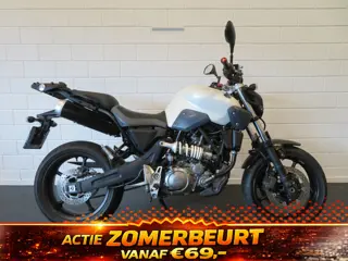 Yamaha MT 03 MT03 NAKEDBIKE 35KW! (bj 2010)