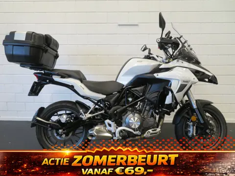 Benelli TRK 502 X ZEER FRAAI TOPCASE (bj 2020)
