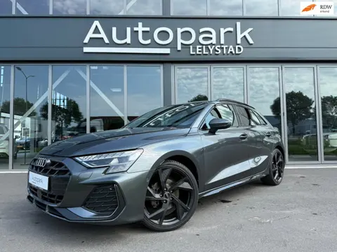 Audi A3 Sportback 35 TFSI Advanced Black edition MATRIX