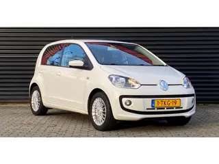 Volkswagen Up! 1.0 high up! | Airconditioning | Cruise control | Navigatie | 15'' Licht metalen velg