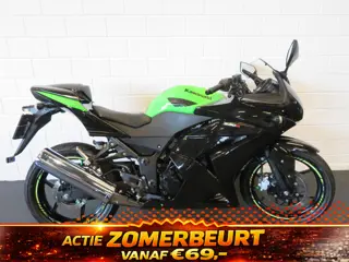 Kawasaki NINJA 250 R SPORT PERFECT! (bj 2010)