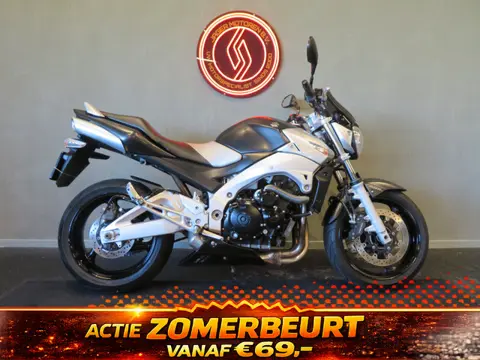 Suzuki GSR600A GSR 600 NAKED TOUR TOP! (bj 2007)