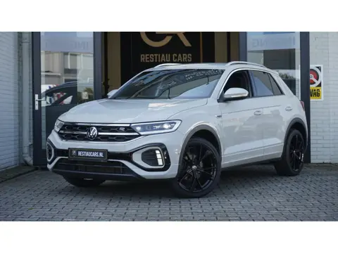 Volkswagen T-Roc R-Line 1.5 TSI AUTOMAAT|ACC|CAMERA|FULL LED|IQ LIGHT|KEYLESS|NAVIGATIE|TREKHAAK|VIR