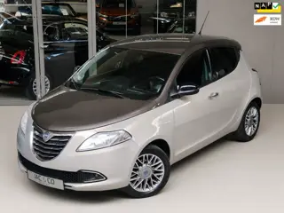 Lancia Ypsilon 0.9T Platinum Apple CarPlay Airco NL-NAP