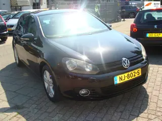 Volkswagen Golf 1.2 TSI Comfort auto 5drs elek pak nap ak