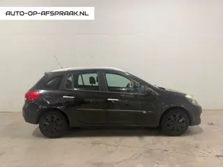Renault Clio Estate 1.2-16V Corporate Airco Navi APK 2027