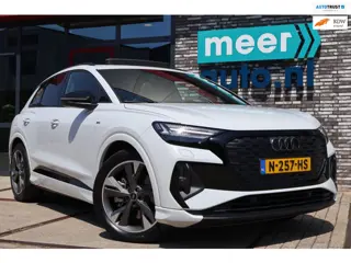 Audi Q4 e-tron 40 S-LINE Competition 77 kWh VOL! PANO l SONOS l MATRIX l SFEER l KEYLESS l TREKHAAK 