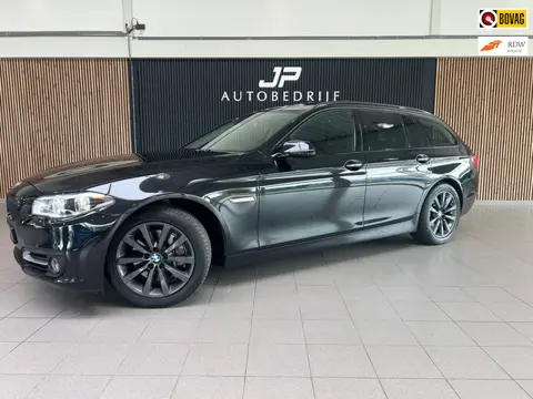 BMW 5-serie Touring 530xd M Sport Edition High Executive AUTOMAAT|PANO|LEDER|TREKHAAK|CAMERA|18 INCH