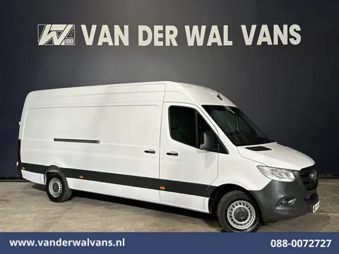 Mercedes-Benz Sprinter 317 CDI 170pk L3H2 Euro6 Airco | Camera | Navigatie | Apple Carplay | Cruisec