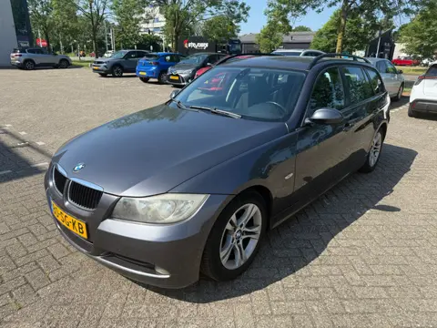 BMW 3-serie Touring 320d Dynamic Executive / APK / AIRCO / NAP / GOED ONDERHOUDEN / NETTE AUTO!!!