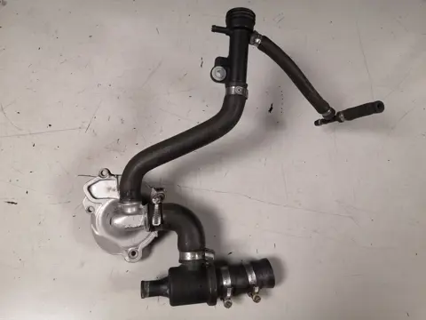 WATERPOMP Aprilia RSV 1000 1998 - 2000 / 2001 - 2003