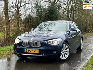 BMW 1-serie 116i Upgrade Edition | Leder + Navi + Cruise + Airco Nu € 6.999,-!!!