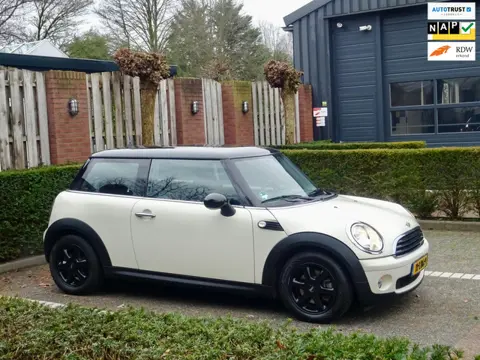 Mini Mini 1.4 One SPORT /// Airco | NL-Auto | APK Nieuw |