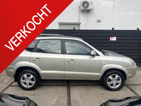 Hyundai Tucson 2.0i Active AIRCO/TREKHAAK/DEC.2026 APK/NETTE AUTO!