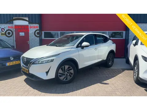 Nissan Qashqai 1.3 MHEV Business Access PARELMOER / CAMERA / CARPLAY / CLIMA / PDC / BLUETOOTH / ACC
