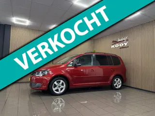 Volkswagen Touran 1.2 TSI Highline BlueMotion * 7 Persoons / Panoramadak / Trekhaak / Navigatie *