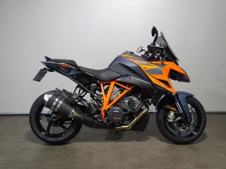 KTM 1290 SUPER DUKE GT (bj 2024)