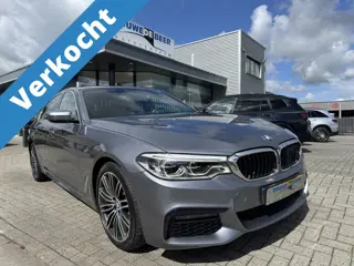 BMW 5 Serie 520i M-sport Comfortstoelen | HarmanKardon | LED-adaptief |