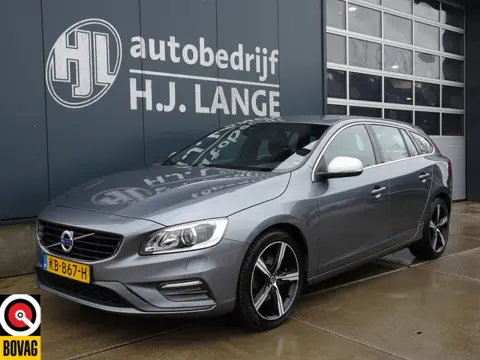 Volvo V60 1.5 T3 R-Design (bj 2016, automaat)