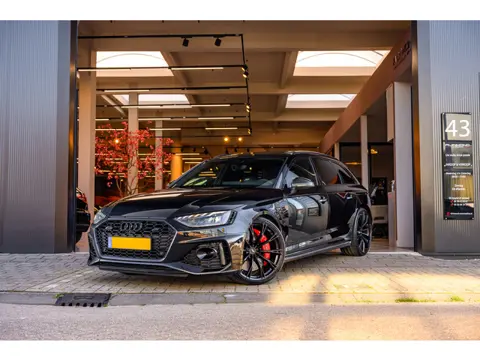 Audi A4 Avant 2.9 TFSI RS 4 ABT-S |Keramisch|Pano|530PK|Massage|Head-up|
