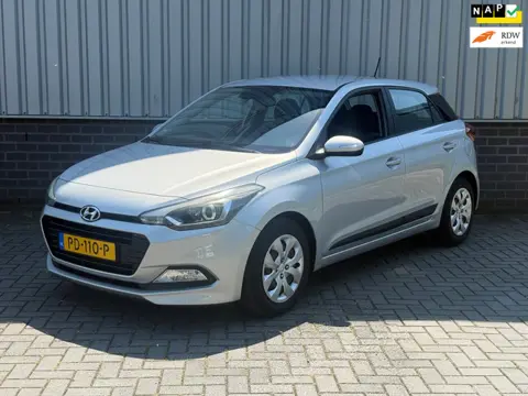 Hyundai I20 1.0 T-GDI Comfort |Camera|CuiseCtrl|Navi|LaneAsist|Airco