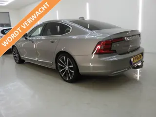 Volvo S90 2.0 T8 AWD Inscription (bj 2022, automaat)