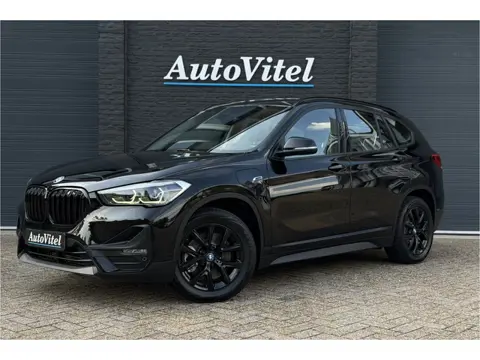 BMW X1 xDrive25e | Elektrische Klep | PDC V + A | LED | Apple Carplay | DAB | 35x op voorraad !